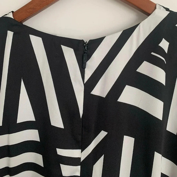 Karl Lagerfeld Short Sleeve Surplice Mini Dress - Size 10 - Black/White - NWT - Picture 9 of 13